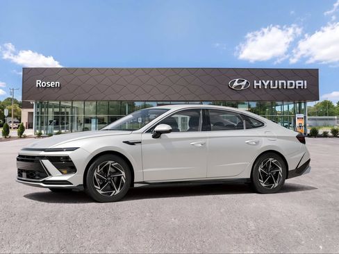 New 2026 Hyundai Sonata SEL AWD/4WD image 17