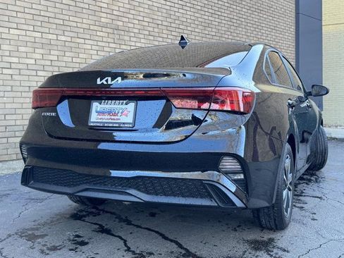 Used 2024 Kia Forte LXS image 12