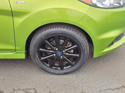 Used 2019 Ford Fiesta ST-Line w/ ST Line Cold Weather Package FWD image 9