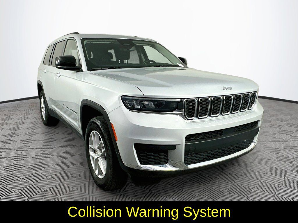 Used 2023 Jeep Grand Cherokee L Laredo w/ Luxury Tech Group I AWD/4WD image 3