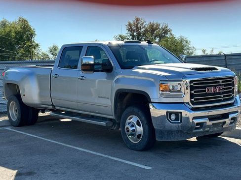 Used 2017 GMC Sierra 3500 SLT w/ Duramax Plus Package AWD/4WD image 2