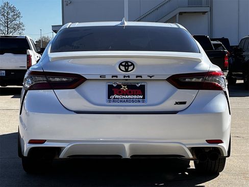 Used 2023 Toyota Camry XSE image 5