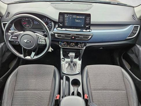 Used 2021 Kia Seltos S FWD image 16