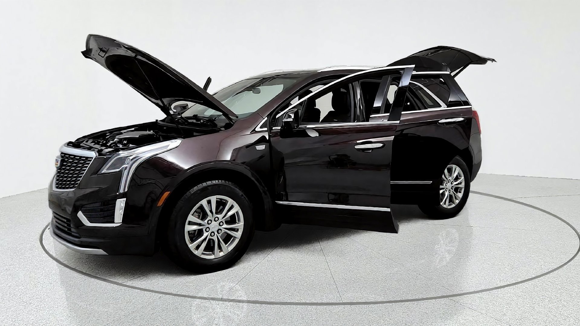 Used 2020 Cadillac XT5 Premium Luxury w/ LPO, Floor Liner Package FWD image 9