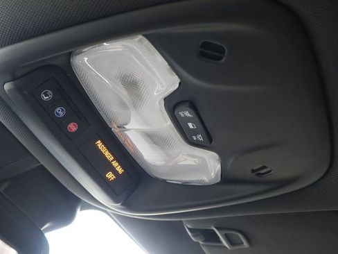 Used 2023 Chevrolet TrailBlazer ACTIV w/ Convenience Package image 28