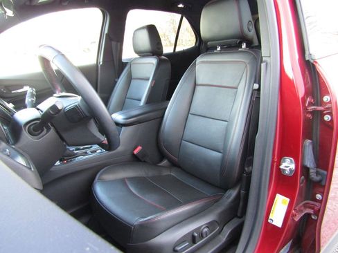 Used 2024 Chevrolet Equinox RS w/ RS Leather Package image 9