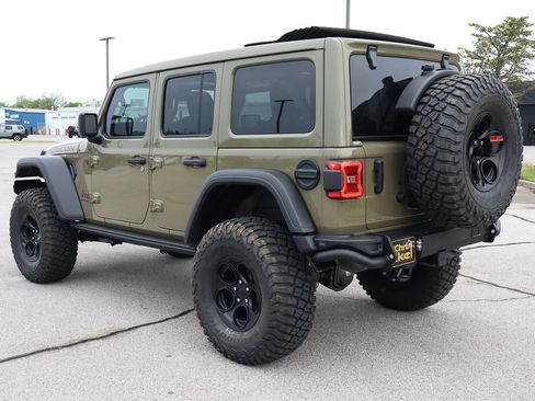 New 2025 Jeep Wrangler Unlimited Rubicon w/ Technology Group image 9