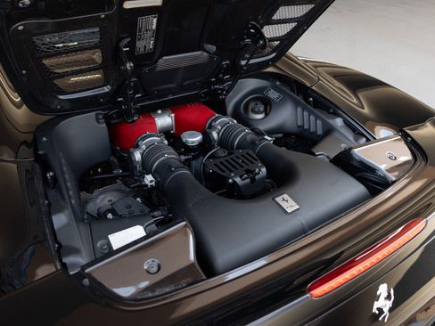 Used 2012 Ferrari 458 Spider RWD image 70