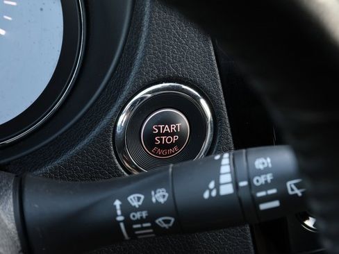 Used 2020 Nissan Rogue SL image 25