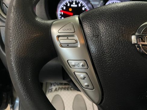 Used 2016 Nissan Versa SV image 10