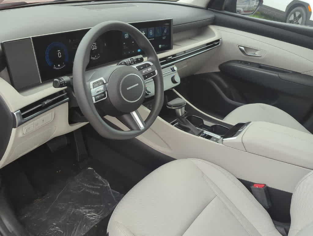 New 2026 Hyundai Tucson SEL Plus FWD image 13