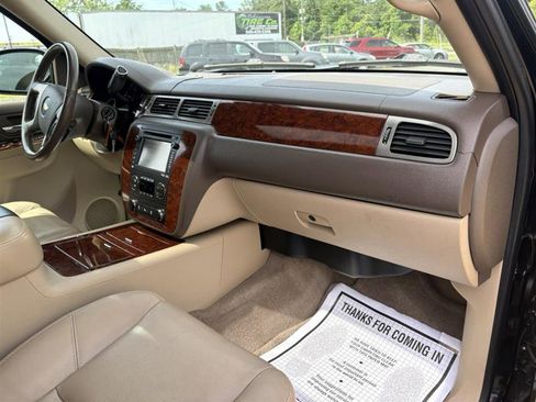 Used 2012 Chevrolet Tahoe LTZ AWD/4WD image 20