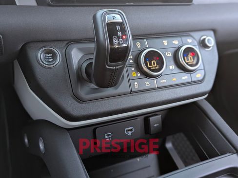 Used 2022 Land Rover Defender 110 S image 20