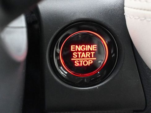 Certified 2023 Honda HR-V LX image 19