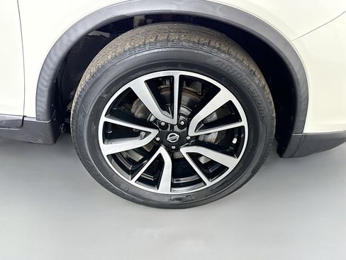 Used 2020 Nissan Rogue SL w/ Premium Package AWD/4WD image 32