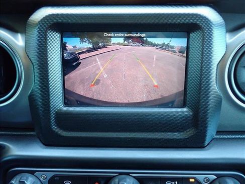 Used 2023 Jeep Wrangler Unlimited Sport AWD/4WD image 16