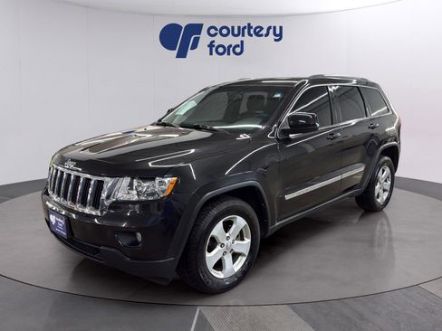 Used 2012 Jeep Grand Cherokee Laredo image 4