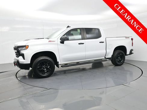 Used 2024 Chevrolet Silverado 1500 LT Trail Boss w/ Protection Package image 10