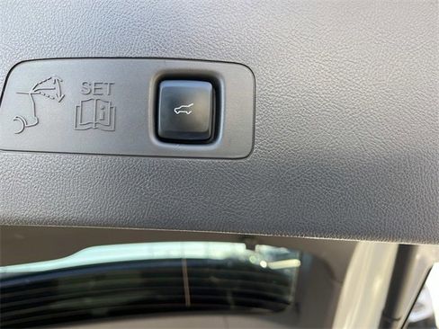 Used 2022 Lincoln Corsair FWD w/ Equipment Group 101A image 13