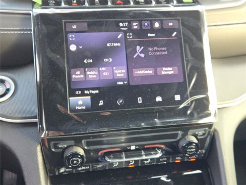 New 2025 Jeep Grand Cherokee Laredo w/ MOPAR Finishing Package image 28