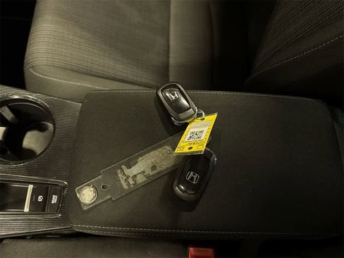 Used 2022 Honda Civic EX image 30