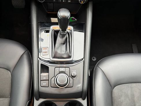 Used 2020 MAZDA CX-5 Touring FWD image 13