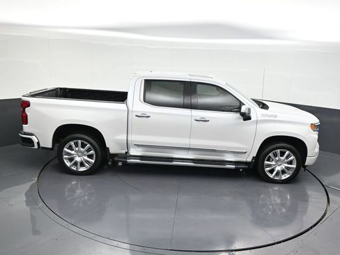 Used 2025 Chevrolet Silverado 1500 High Country w/ High Country Premium Package image 21