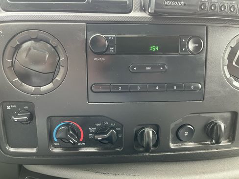 Used 2013 Ford E-250 and Econoline 250 w/ Commercial Cargo Van Pkg image 15