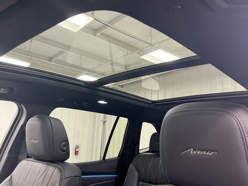 New 2026 Buick Enclave Avenir w/ Super Cruise Package image 19