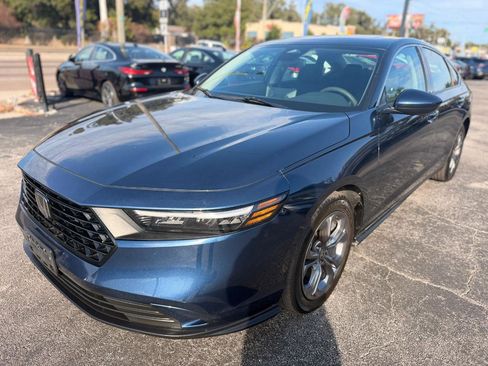 Used 2024 Honda Accord EX image 2