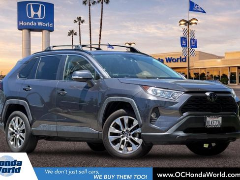 Used 2019 Toyota RAV4 XLE Premium FWD image 1