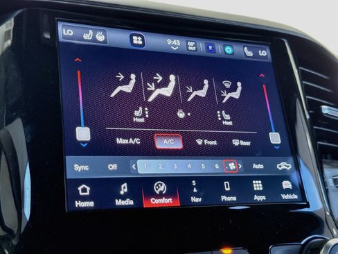 Used 2023 RAM 1500 Big Horn AWD/4WD image 12