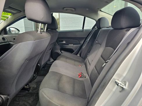 Used 2016 Chevrolet Cruze LT FWD image 15