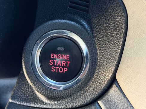 Used 2023 Subaru Outback Limited image 29