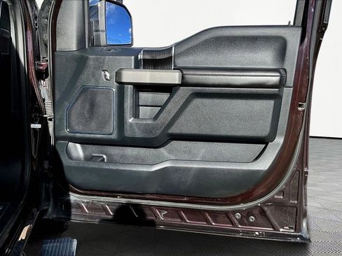 Used 2019 Ford F150 Platinum w/ Equipment Group 701A Luxury image 19