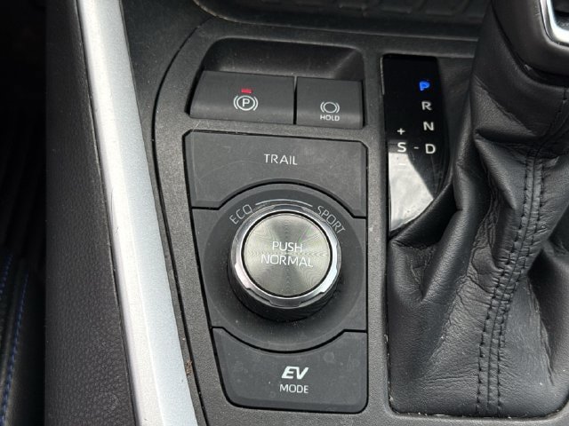 Used 2022 Toyota RAV4 XSE AWD/4WD image 22