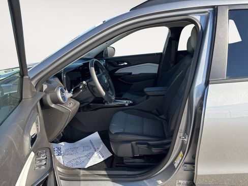 Used 2025 Chevrolet Equinox LT AWD/4WD image 36