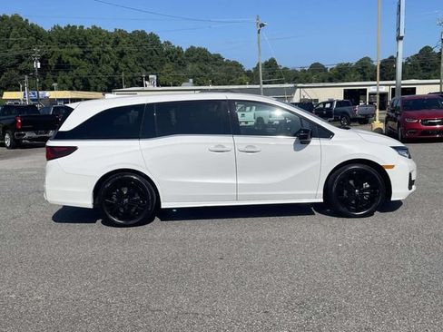 Used 2025 Honda Odyssey Sport-L image 2