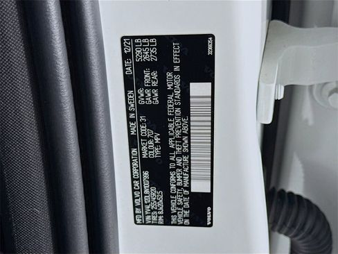 Certified 2022 Volvo XC60 B5 Inscription w/ Advanced Package image 34