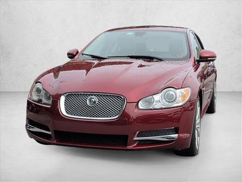 Used 2010 Jaguar XF Premium RWD image 1