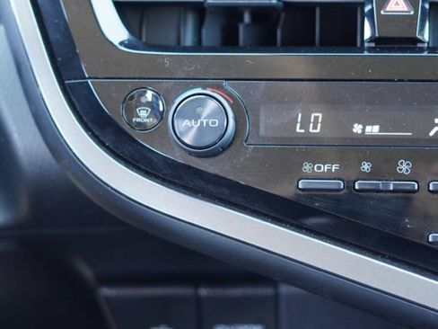 Used 2023 Toyota Camry SE FWD image 22
