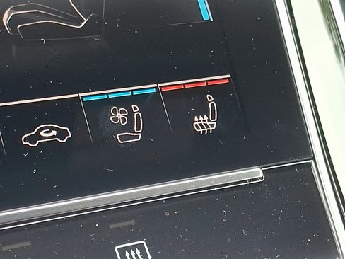 New 2026 Audi SQ7 Premium Plus AWD/4WD image 16