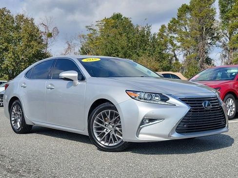 Used 2018 Lexus ES 350 w/ Premier Package image 37