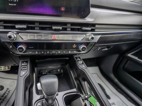 Used 2024 Kia Telluride SX Prestige X-Line image 16