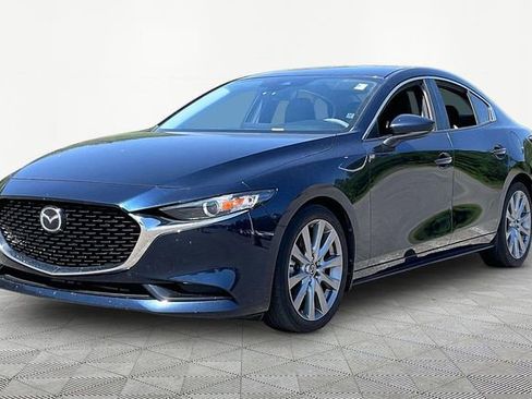 Used 2019 MAZDA MAZDA3 Sedan FWD image 3