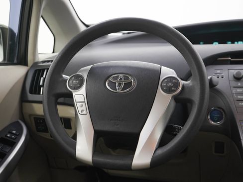 Used 2015 Toyota Prius Two FWD image 15