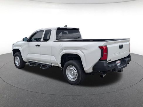 Used 2025 Toyota Tacoma SR w/ Towing Package AWD/4WD image 4