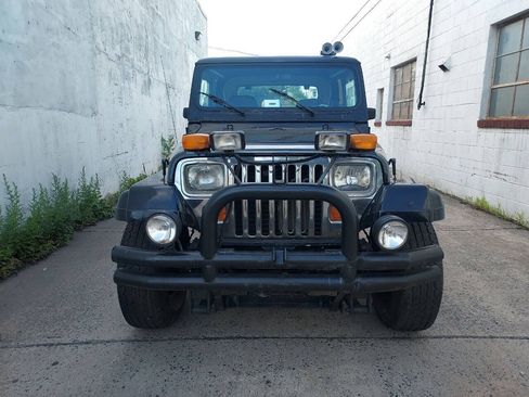 Used 1987 Jeep Wrangler Laredo AWD/4WD image 3
