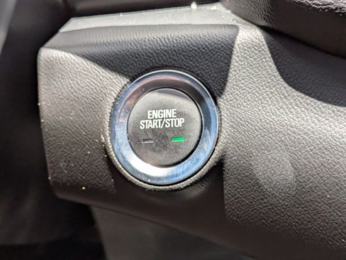 Used 2021 GMC Terrain SLT w/ Infotainment Package II FWD image 30