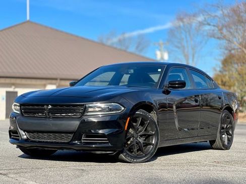 Used 2022 Dodge Charger SXT w/ Plus Group image 1